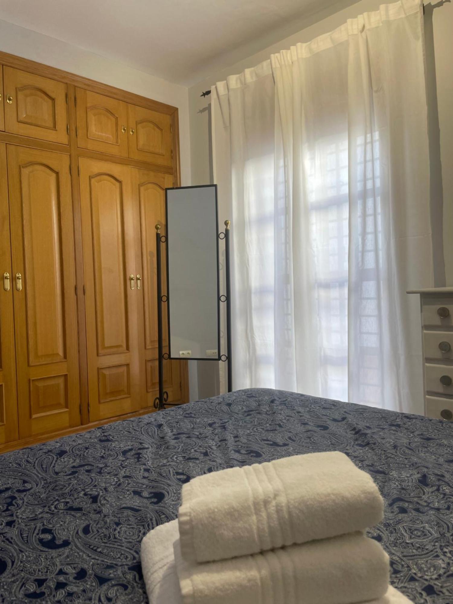 Piso En El Centro De Huelva Silencioso Y Con Gran Patio, Calle La Paz Εξωτερικό φωτογραφία